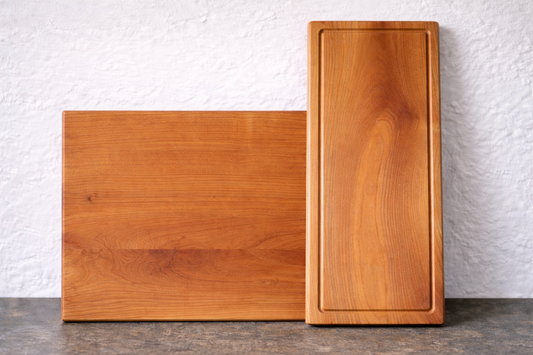 Schneidebrett aus Kirschbaum Massivholz