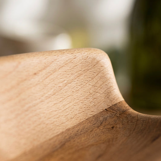 Servierbrett Buche Artisan aus Massivholz mit abgerundeter Kante und natürlicher Buchenmaserung